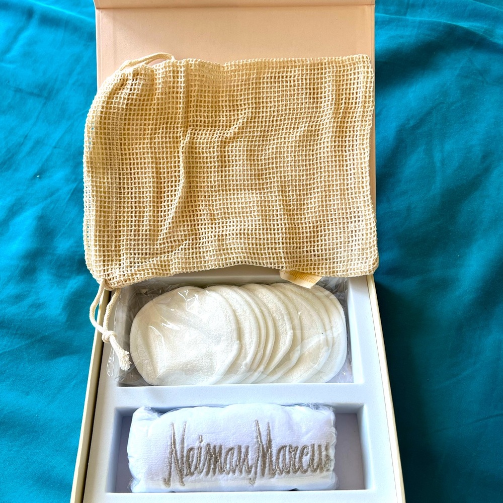 neiman marcus headband cloths set